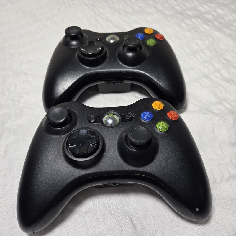 XBOX 360 Black Wireless Controllers Pair Set of 2 OEM Tested Model 1403