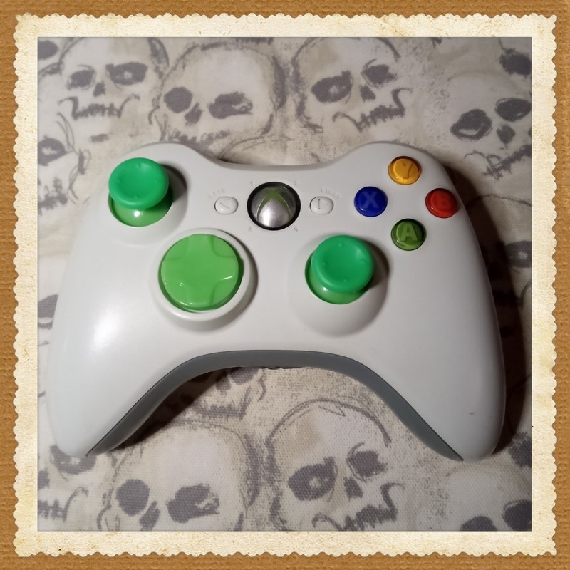 Microsoft Xbox 360 Wireless White & Green Custom Controller, Custom Thumbsticks