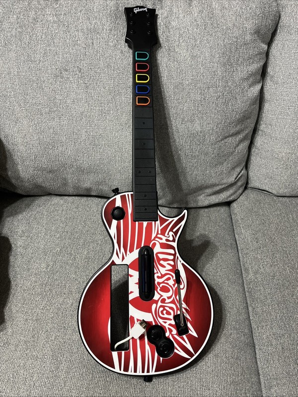 Nintendo Wii Guitar Hero Aerosmith Red Octane 95375.805 Gibson Les Paul