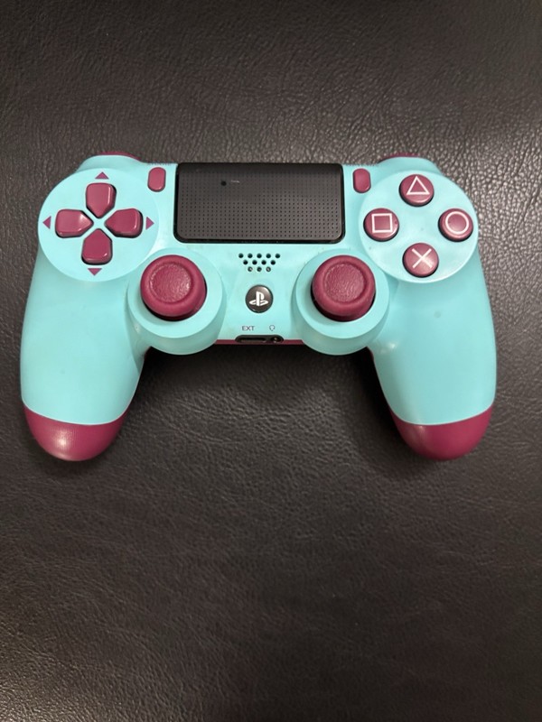 Sony PlayStation 4 DualShock Wireless Controller Berry Blue, OEM Tested Working