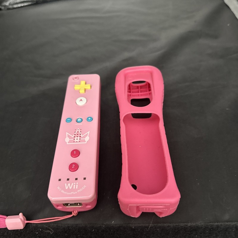 Nintendo Wii Motion Plus Remote Controller Princess Peach OEM RVL-036 TESTED