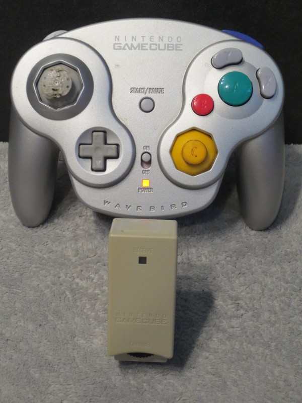 GameCube Wavebird Wireless Controller w/ Receiver - Tested - Works on Ch. 2 Only gallery