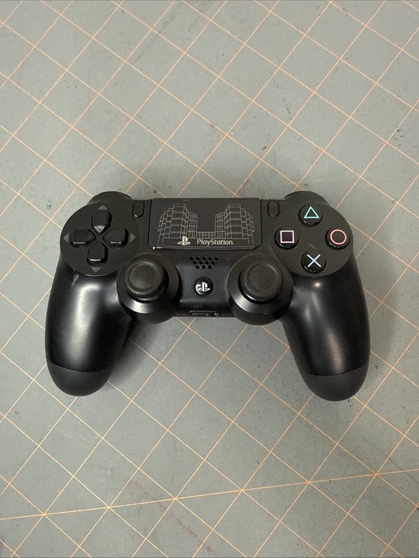 PlayStation 4 DualShock 4 PS VR Launch SIEA Employee Edition 2016 Extremely Rare