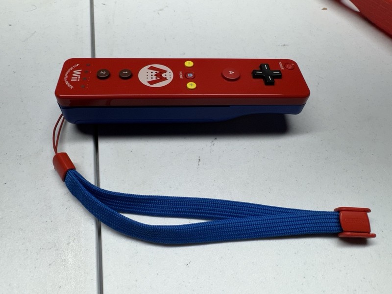 Nintendo Wii MARIO Remote Plus Motion Controller & Silicone Sleeve Red - TESTED gallery