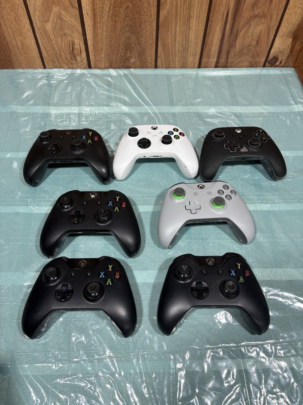 Microsoft Xbox One Wireless Controllers Lot of 7 OEM – FOR PARTS Or REPAIRS 🔥🔥