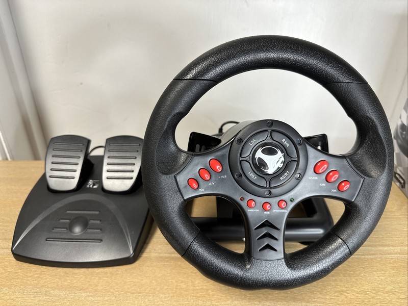 SUBSONIC SA5426 Racing Wheel Universal w Pedals Playstation PS4 PS3 PC XBOX ONE gallery