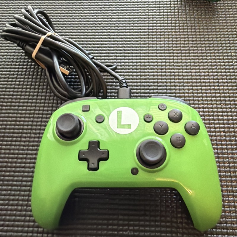 PDP Nintendo Switch Faceoff Deluxe Wired Pro Controller – Luigi (PLB48)
