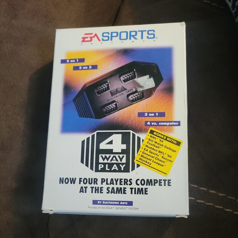 EA Sports 4 Way Play Adapter SEGA Genesis Multiplayer CIB