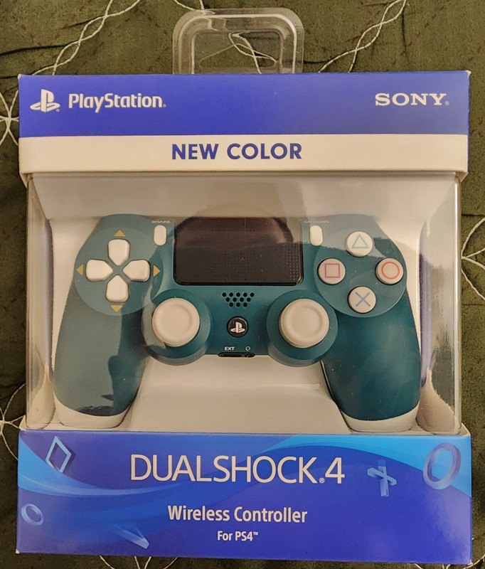 DualShock 4 Wireless Controller (PlayStation 4/PS4) – Alpine Green
