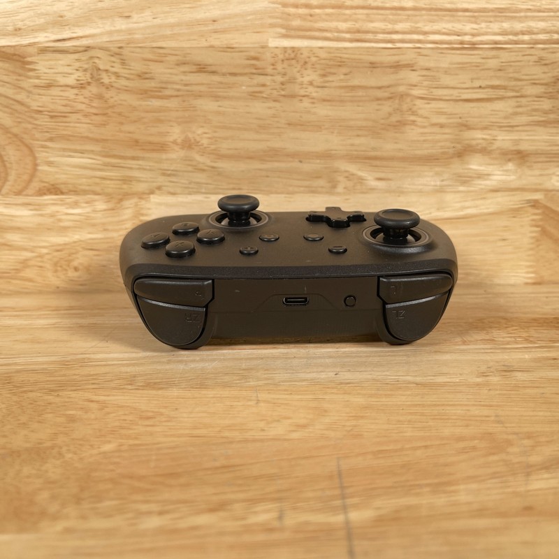 Born to Game YS32 Black Handheld Wireless Nintendo Switch Compatible Controller gallery