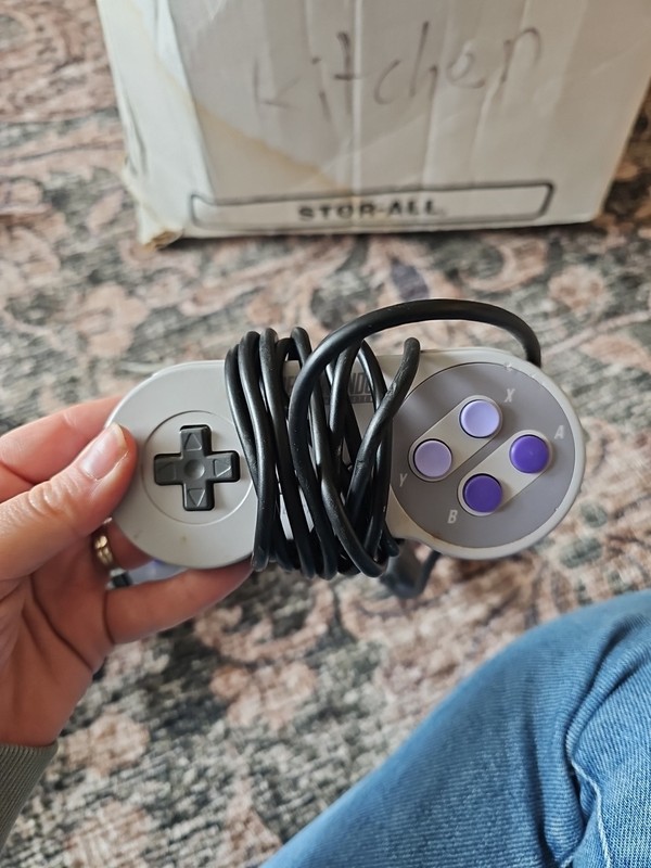Nintendo SNES “OEM Controller (SNS-102)” Game Controllers