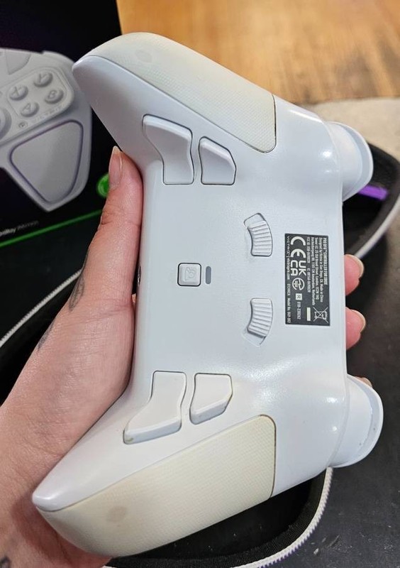 Victrix PRO BFG Xbox Controller White for Xbox One, Series X|S, PC gallery