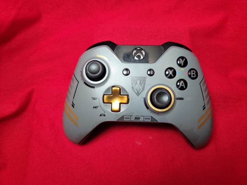 Xbox One Wireless Controller 1697 COD (New Joysticks) Check Description