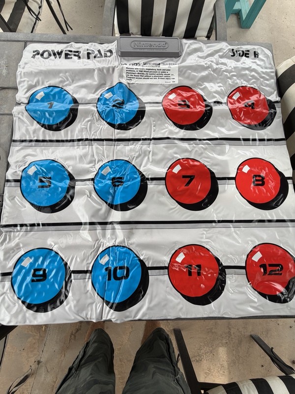 Nintendo NES Power Pad NES-028 Complete w/ Box Manual Inserts Vintage 1988 OEM gallery