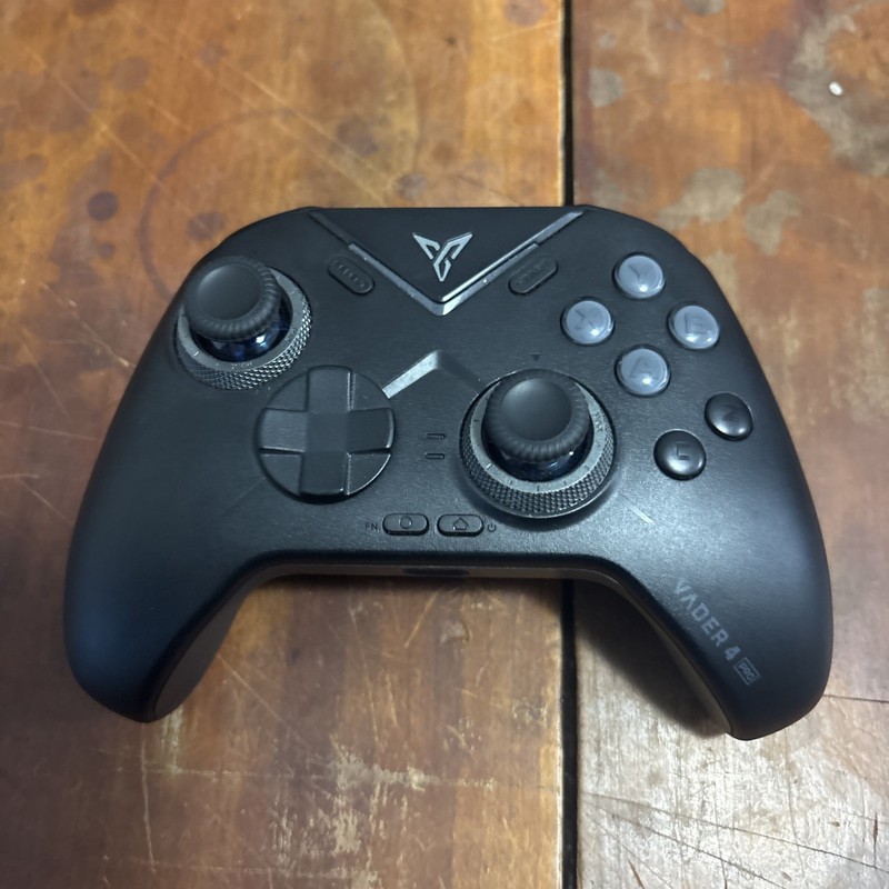 FLYDIGI Vader 4 Pro PC Controller – Hall Triggers, Multi-Platform, BT no dongle