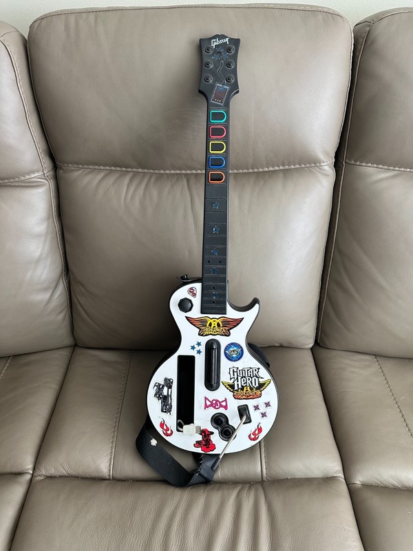 Nintendo Wii Guitar Hero Red Octane Gibson Les Paul Wii Controller 95125.805