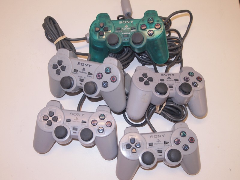 Lot of 5 Authentic PlayStation PS1 Controllers Dual Analog For Parts/Repairs