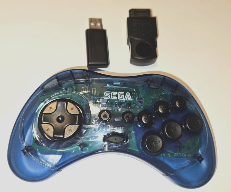 Retro-bit SEGA Saturn 8-Button 2.4GHz Wireless Controller Clear Blue