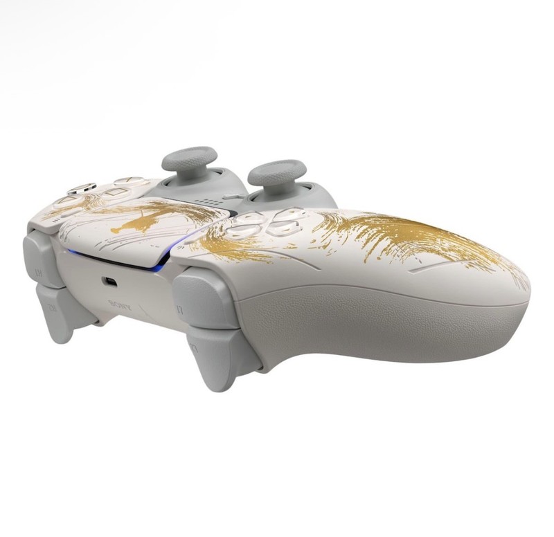 PS5 DualSense Controller - Ghost of Yotei [Gold Limited Edition] NEW Unopened gallery