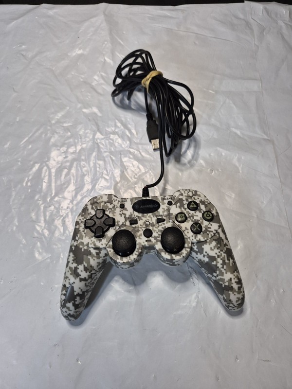 Snakebyte SBO1426 PS3 Wired Controller Camo For PlayStation 3 Gray Gamepad