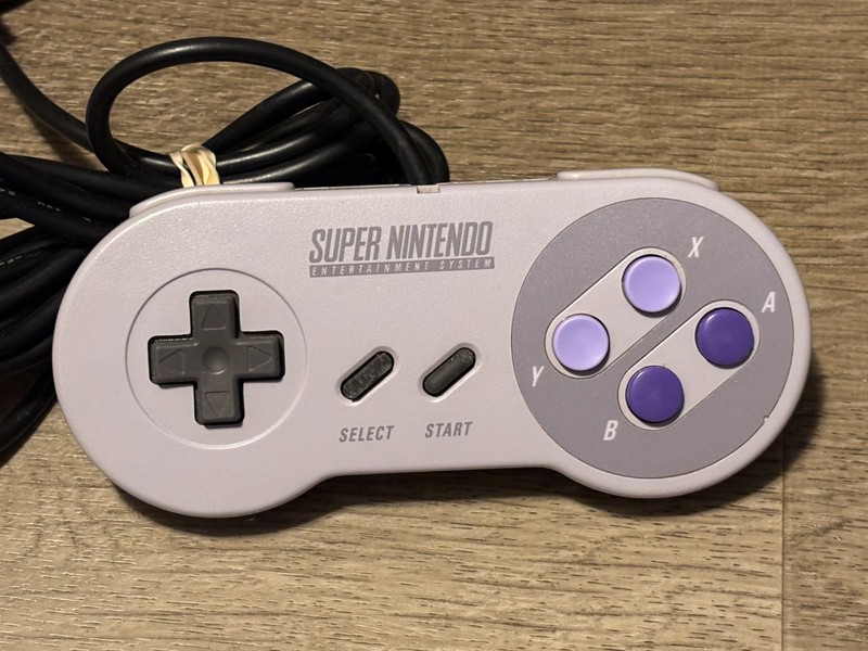 Super Nintendo Controller SNES Authentic OEM Good Shape *Select Button Issue*