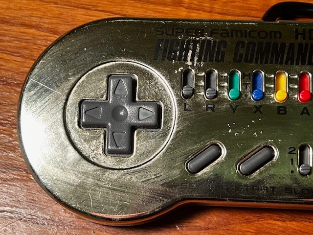 Hori Fighting Commander – Black & Gold – Super Famicom gallery