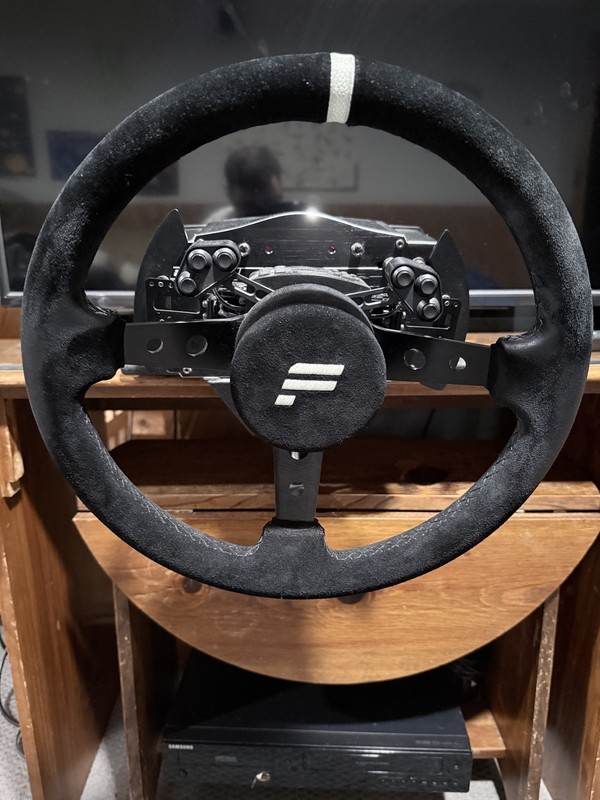 Fanatec ClubSport CSW V2.5 Wheel Base W/ Power Adapter, wheel &desk mount gallery