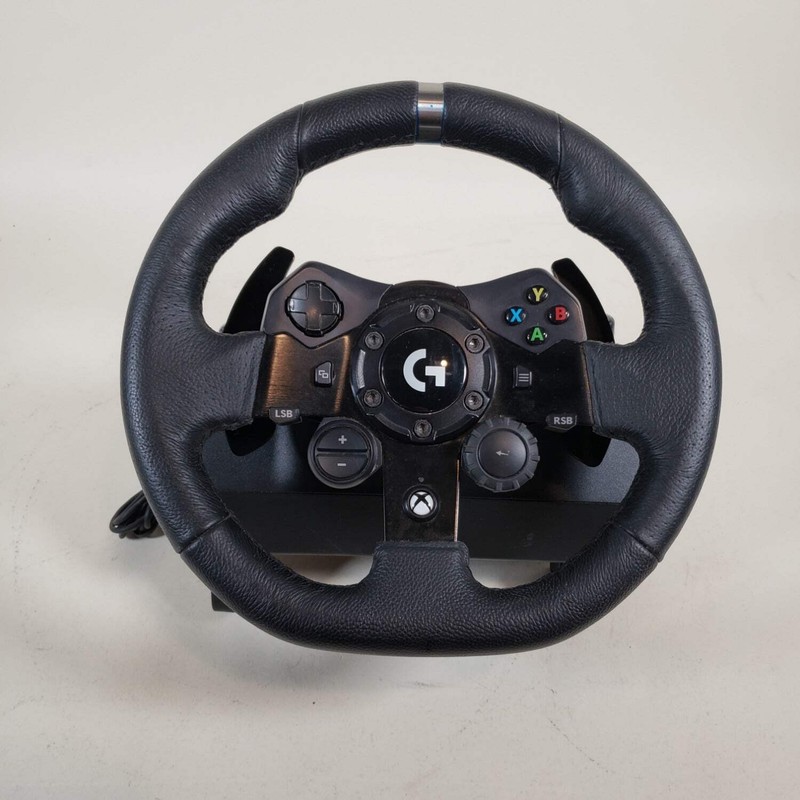 Logitech G923 Racing Wheel and Pedals for Xbox One G923