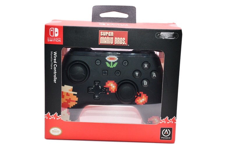 PowerA 8-Bit Super Mario Wired Controller Nintendo Switch **New**