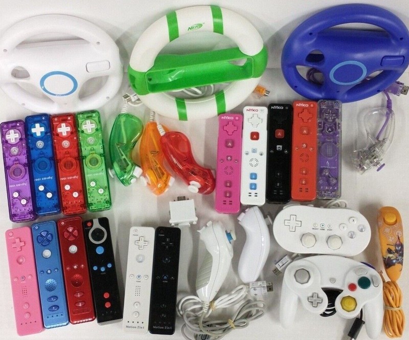 Wii Wii U Remotes – Nunchucks – Wheels – Accessories – Tested – Free Shipping