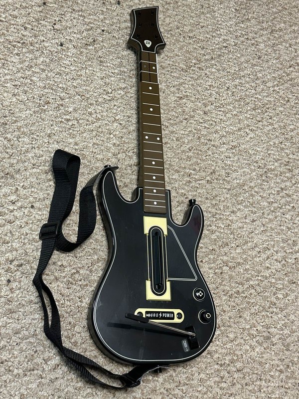 Guitar Hero Power Wireless Guitar Xbox 360 PS3 Black Gold + Strap