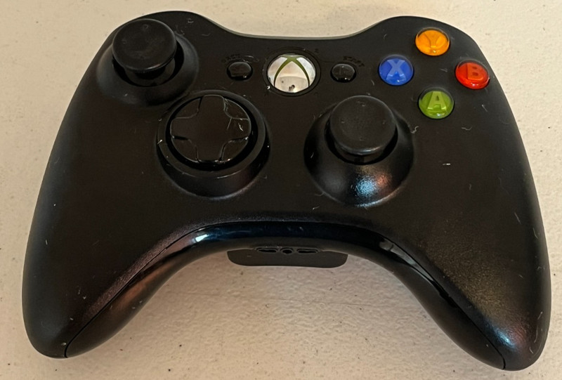 Microsoft Xbox 360 Wireless Controller – Glossy Black