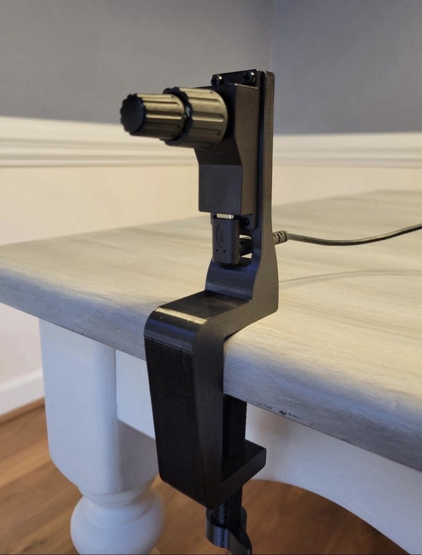 Sim Innovations Knobster Desk Mount Clamp with USB-C Adapter