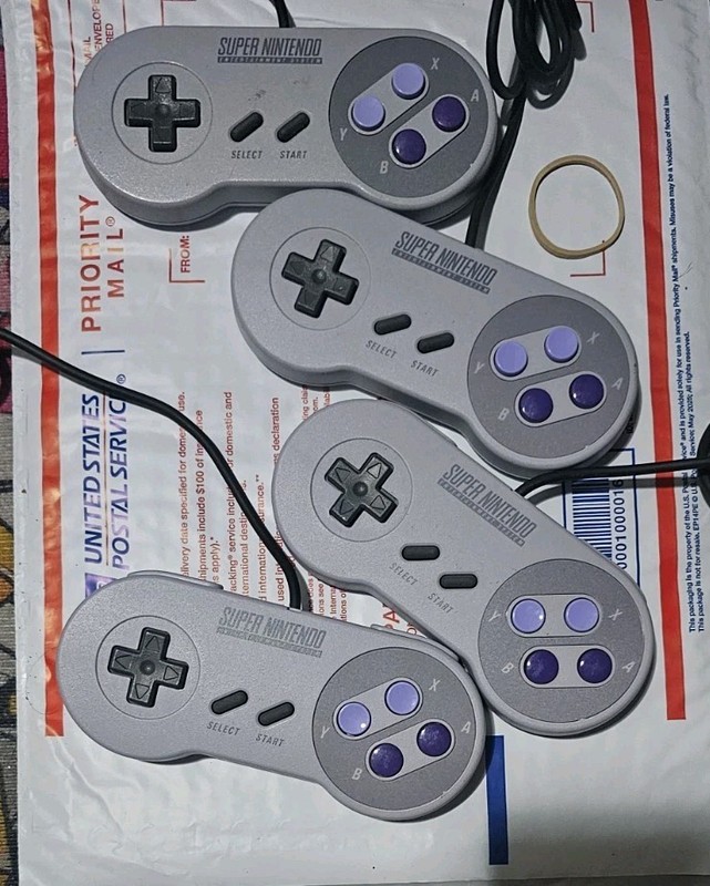 4 Official SNES Mini Classic Edition OEM Controllers Super Nintendo