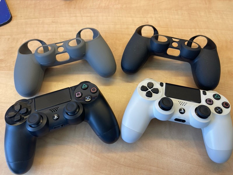 PlayStation 4 Dualshock Controller Set PS4 Remotes Blk, White OEM