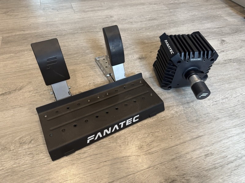 Fanatec CSL DD 5Nm QR1 & CSL Pedals