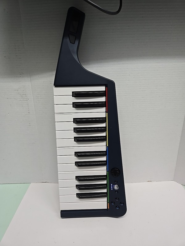 Mad Catz Rock Band 3 Music Keyboard Controller For Nintendo Wii