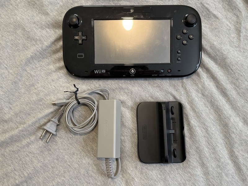 Nintendo Wii U (Black) Game Pad Controller Only (WUP-010 USA) Tested
