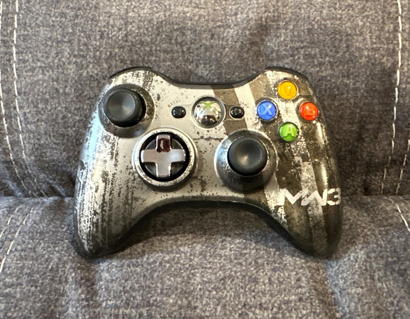 Official Microsoft Xbox 360 Limited Modern Warfare 3 MW3 Controller! Authentic!