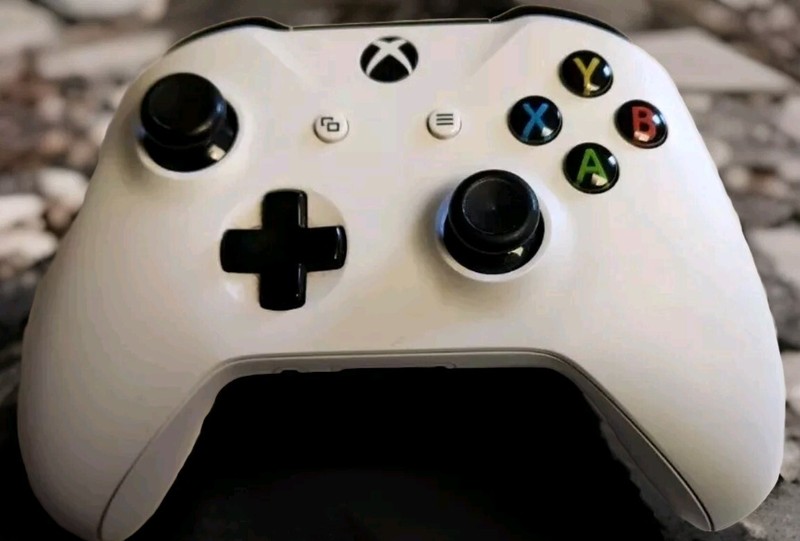 Microsoft Xbox One Controller White Model #1708 Working Wireless GUC