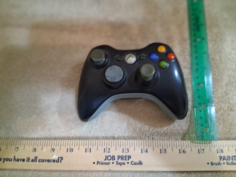 Microsoft NSF-00023 Gamepad for Xbox 360 – Black untested