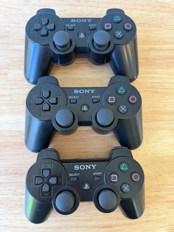 Lot of 3 – OEM Sony DualShock 3 PlayStation 3 PS3 Controllers – Black CECHZC2U