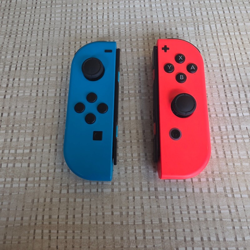 Nintendo Switch Joy-Con Pair Neon Red and Neon Blue [Good Condition]