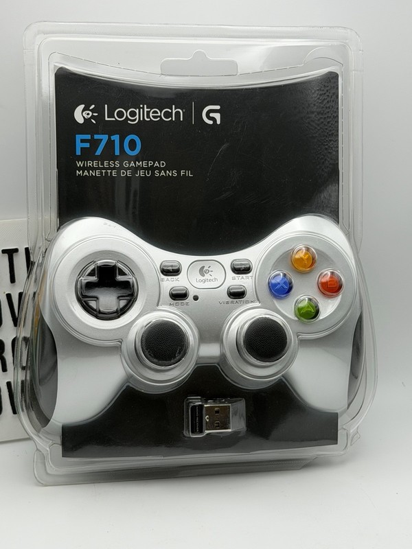 Logitech F710 Wireless Gamepad Controller Silver with Dongle NEW