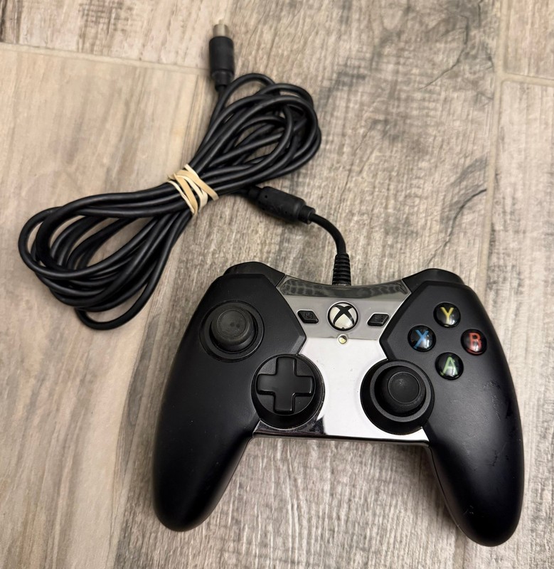 Wired Power A Spectra Xbox One Controller Black Chrome CPFA115536-01- not tested