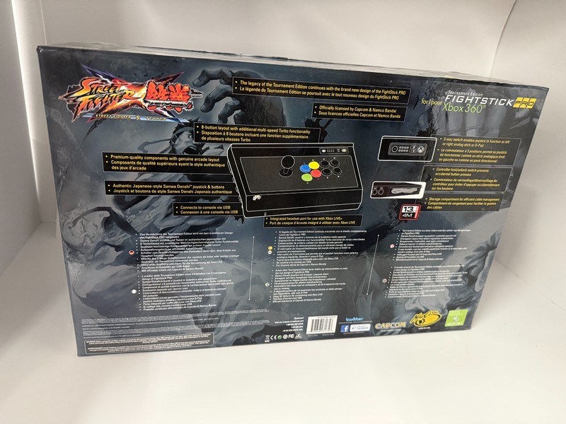 Mad Catz Street Fighter X Tekken Arcade FightStick PRO gallery