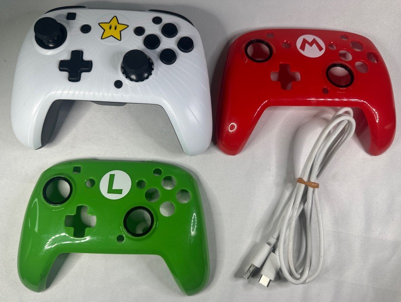 PDP Nintendo Switch Faceoff Wired Pro Controller Super Mario Star White 500-069