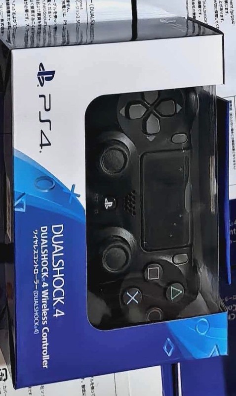 PS 4 Wireless Controller – Jet Black
