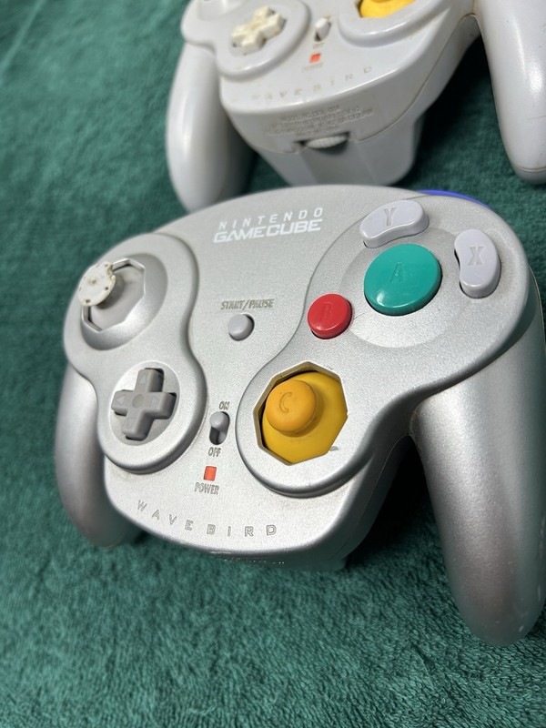 Nintendo WaveBird Wireless Controllers Lot of 3. PLEASE READ DESCRIPTION gallery