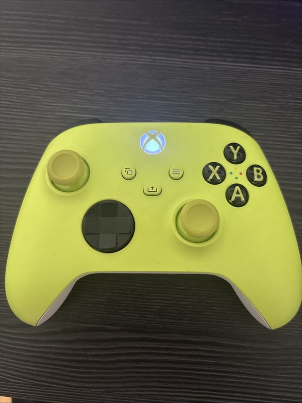 Xbox Series X OEM Controller Electric Volt Yellow/Green TESTED